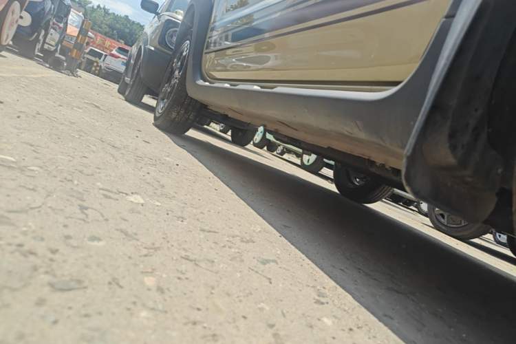 Used Geely Galaxy Panda 2024 200km Panda Rider Right Side Sill