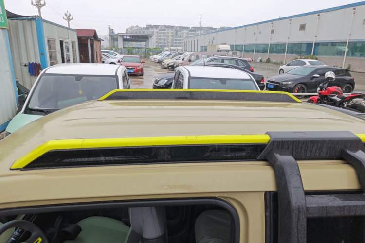 Used Geely Galaxy Panda 2024 200km Panda Rider Roof