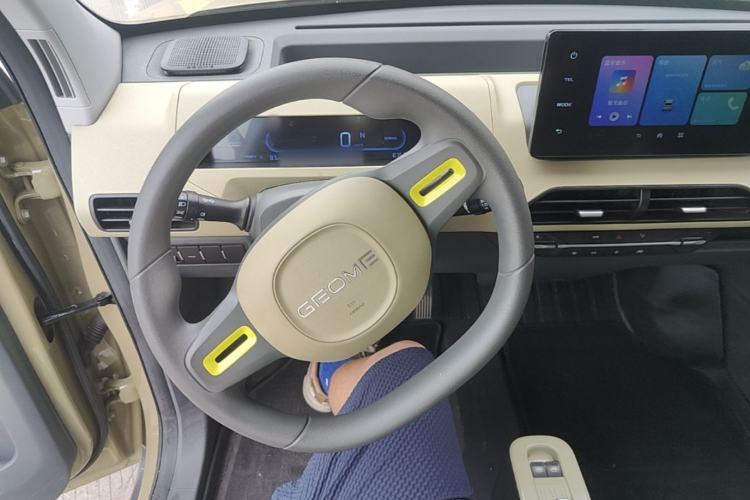 Used Geely Galaxy Panda 2024 200km Panda Rider Steering Wheel