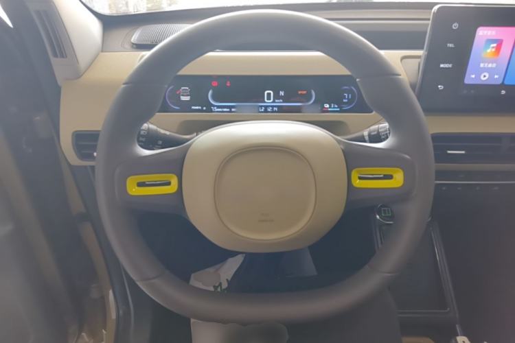 Used Geely Galaxy Panda 2024 200km Panda Rider Steering Wheel