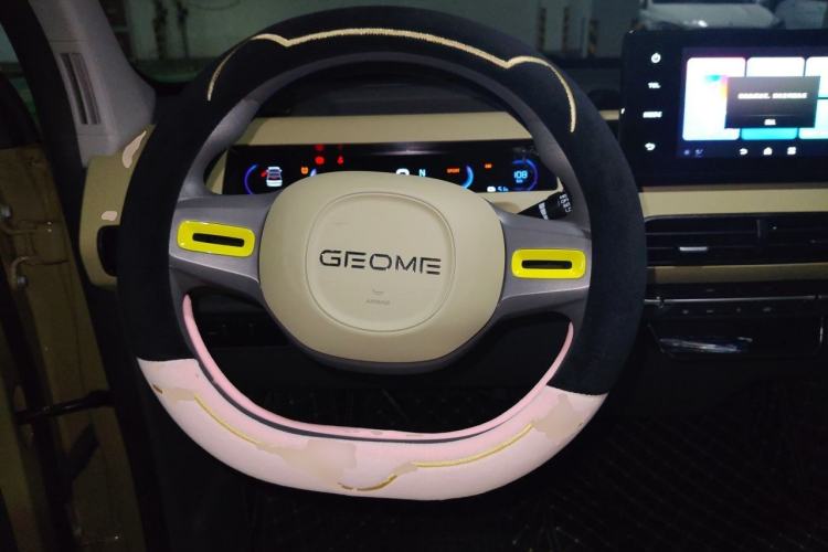 Used Geely Galaxy Panda 2024 200km Panda Rider Steering Wheel