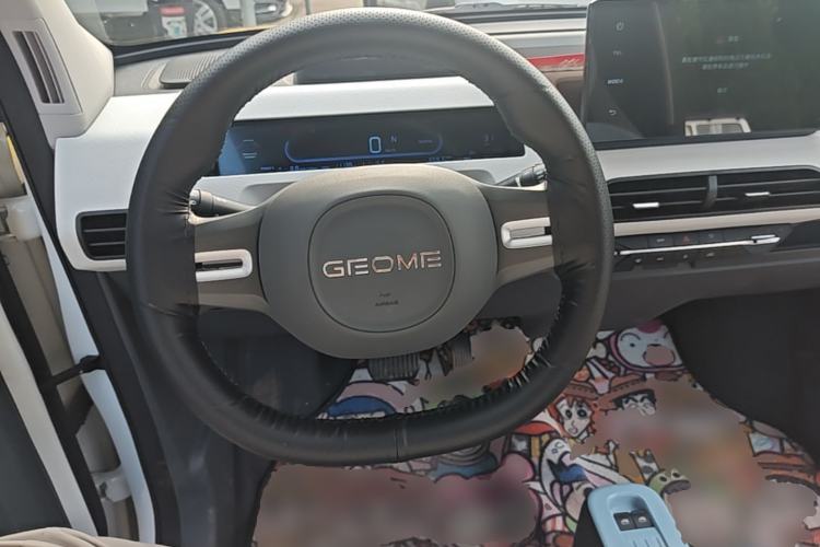 Used Geely Galaxy Panda 2024 Panda Mini 200km Endurance Bear Steering Wheel