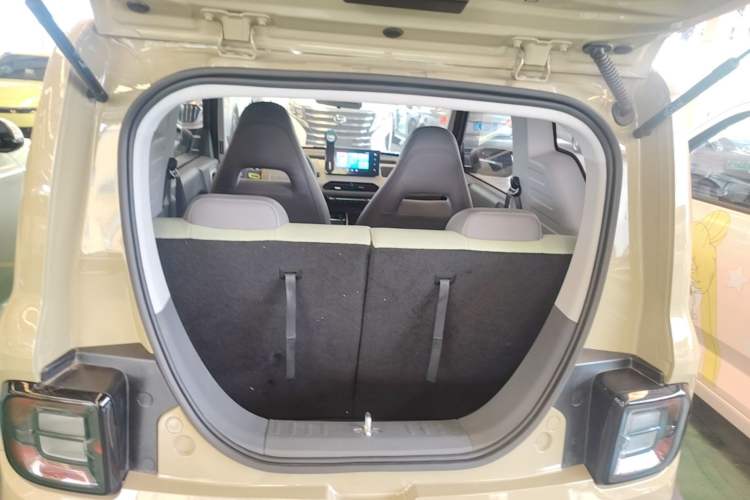 Used Geely Galaxy Panda 2024 200km Panda Rider Trunk