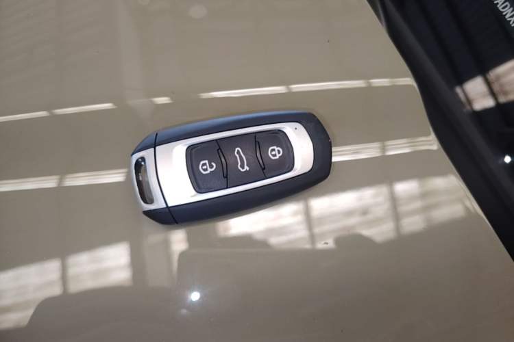 Used Geely Galaxy Panda 2024 200km Panda Rider Vehicle Key