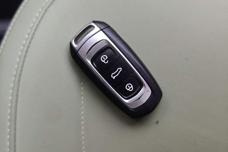 Used Geely Galaxy Panda 2024 200km Panda Rider Vehicle Key