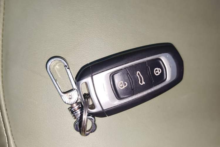 Used Geely Galaxy Panda 2024 200km Panda Rider Vehicle Key