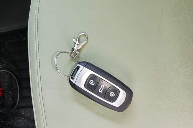 Used Geely Galaxy Panda 2024 200km Panda Rider Vehicle Key