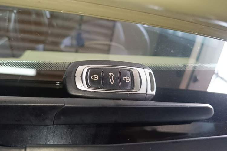 Used Geely Galaxy Panda 2024 200km Panda Rider Vehicle Key