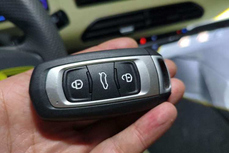 Used Geely Galaxy Panda 2024 200km Panda Rider Vehicle Key