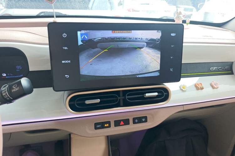 Used Geely Galaxy Panda 2025 210km Panda Kart Audio And AC Panel
