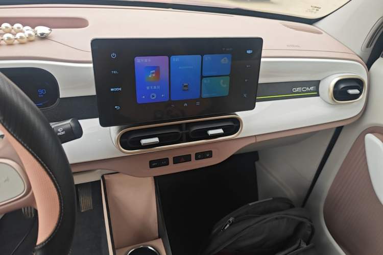 Used Geely Galaxy Panda 2025 210 km – Yuanqi Bear Audio And AC Panel
