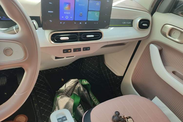 Used Geely Galaxy Panda 2025 210km Panda Kart Audio And AC Panel
