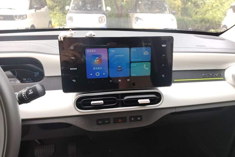 Used Geely Galaxy Panda 2025 210km Panda Kart Audio And AC Panel