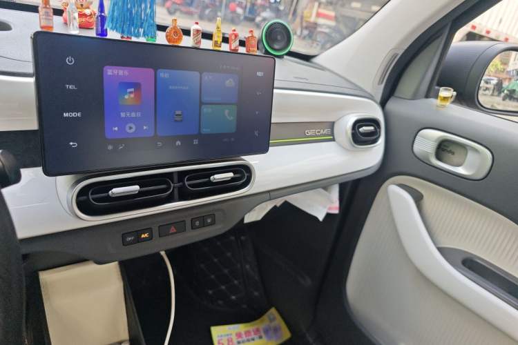 Used Geely Galaxy Panda 2025 210km Panda Kart Audio And AC Panel
