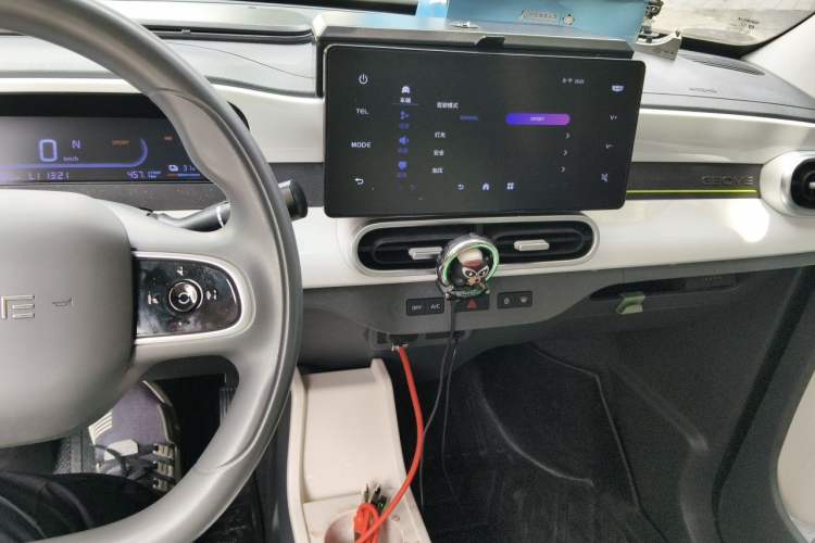 Used Geely Galaxy Panda 2025 210km Panda Kart Audio And AC Panel