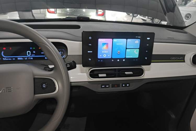 Used Geely Galaxy Panda 2025 210km Panda Kart Audio And AC Panel
