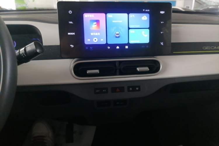 Used Geely Galaxy Panda 2025 Model 210km Panda Kart Piggy Hero Limited Edition Audio And AC Panel
