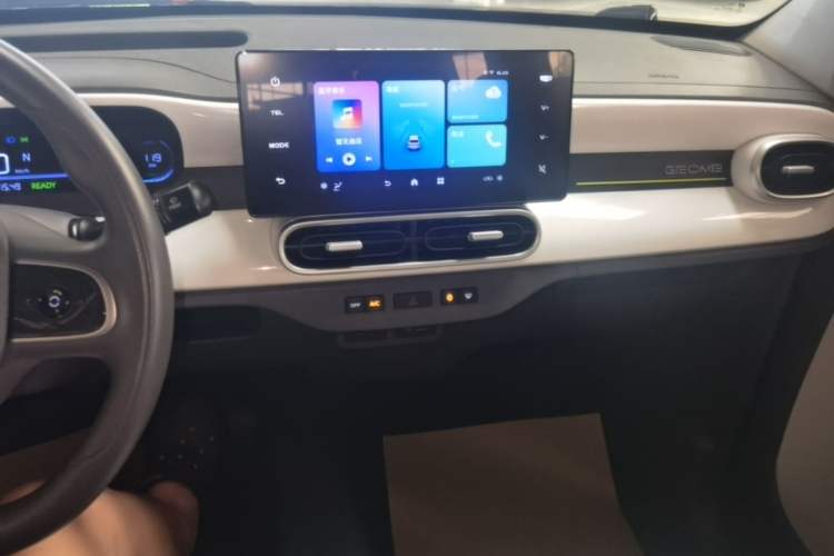 Used Geely Galaxy Panda 2025 210km Panda Kart Audio And AC Panel