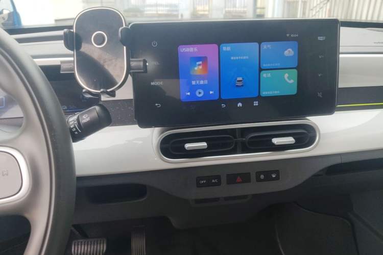Used Geely Galaxy Panda 2025 210km Panda Kart Audio And AC Panel
