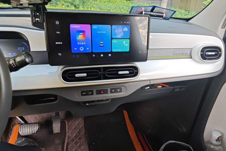 Used Geely Galaxy Panda 2025 210km Panda Kart Audio And AC Panel