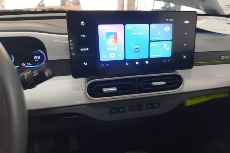 Used Geely Galaxy Panda 2025 210km Panda Kart Audio And AC Panel