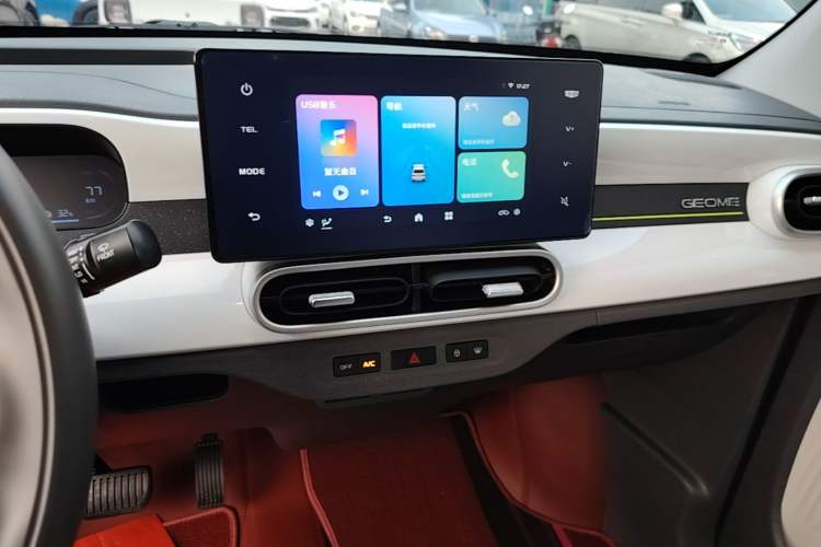 Used Geely Galaxy Panda 2025 210km Panda Kart Audio And AC Panel