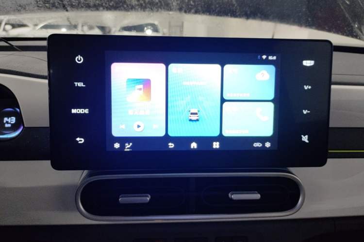 Used Geely Galaxy Panda 2025 210km Panda Kart Audio And AC Panel