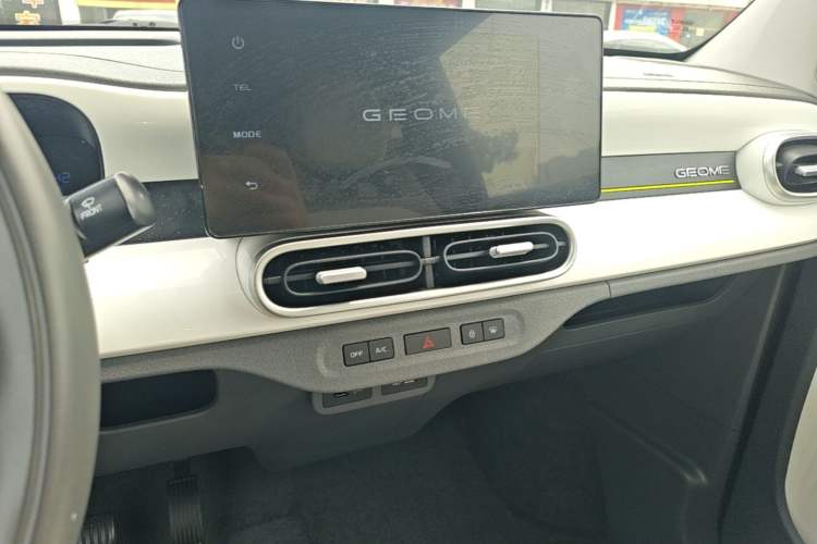 Used Geely Galaxy Panda 2025 210km Panda Kart Audio And AC Panel