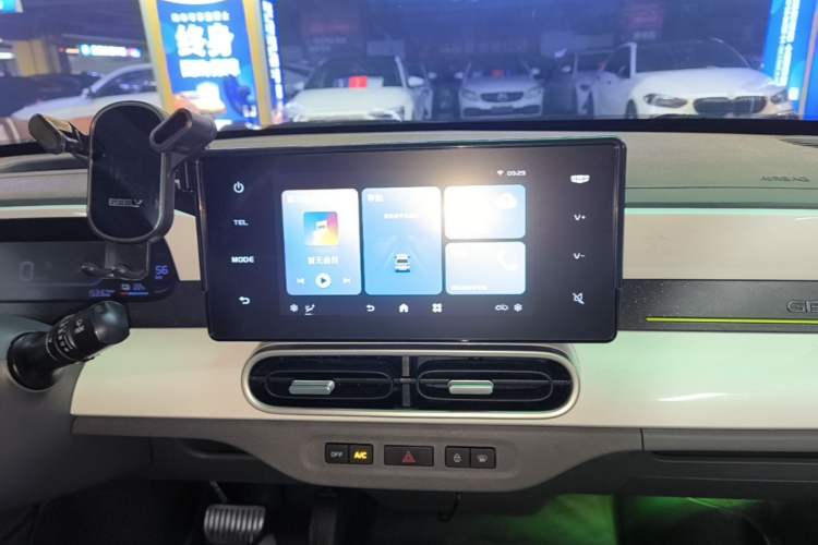 Used Geely Galaxy Panda 2025 210km Panda Kart Audio And AC Panel