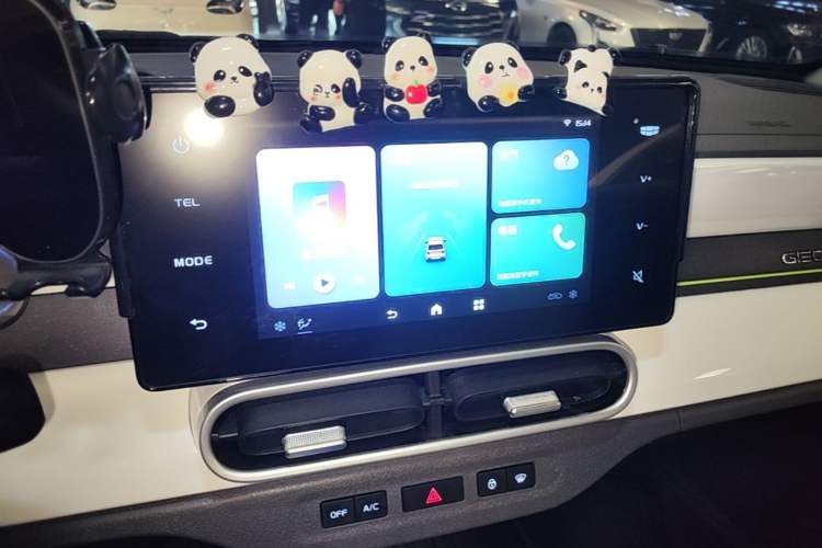 Used Geely Galaxy Panda 2025 210km Panda Kart Audio And AC Panel
