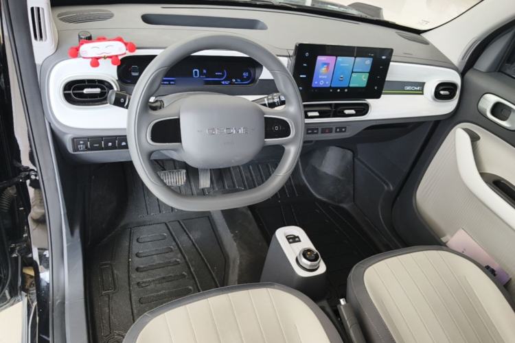 Used Geely Galaxy Panda 2025 210km Panda Kart Center Console