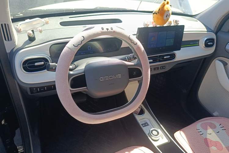 Used Geely Galaxy Panda 2025 210km Panda Kart Center Console