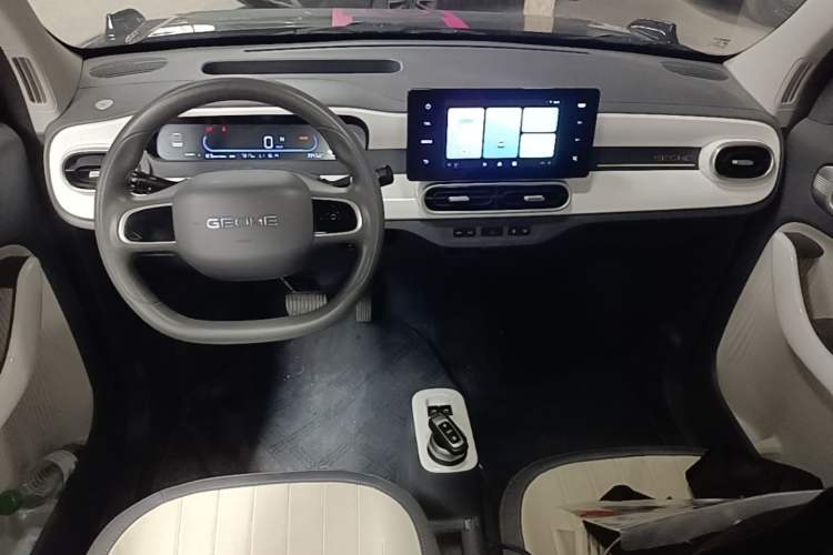 Used Geely Galaxy Panda 2025 210km Panda Kart Center Console