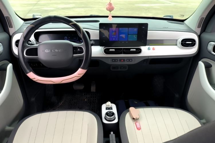 Used Geely Galaxy Panda 2025 210km Panda Kart Center Console
