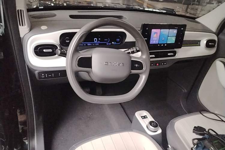 Used Geely Galaxy Panda 2025 210km Panda Kart Center Console