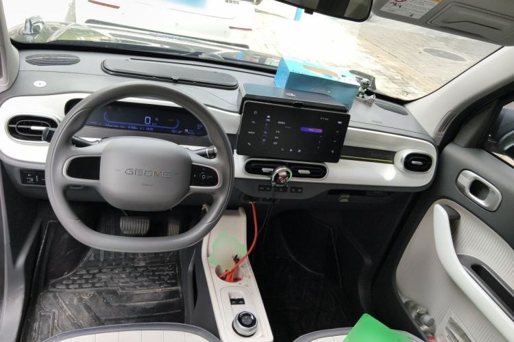 Used Geely Galaxy Panda 2025 210km Panda Kart Center Console