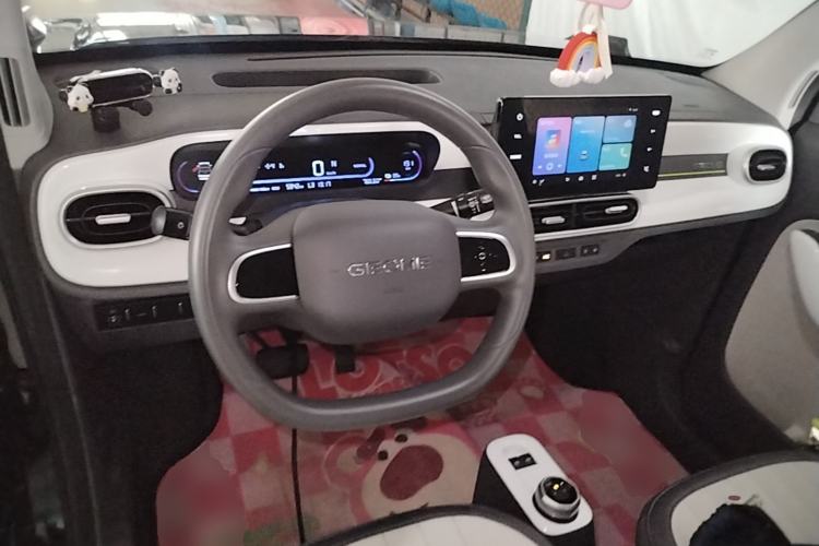 Used Geely Galaxy Panda 2025 210km Panda Rider Center Console