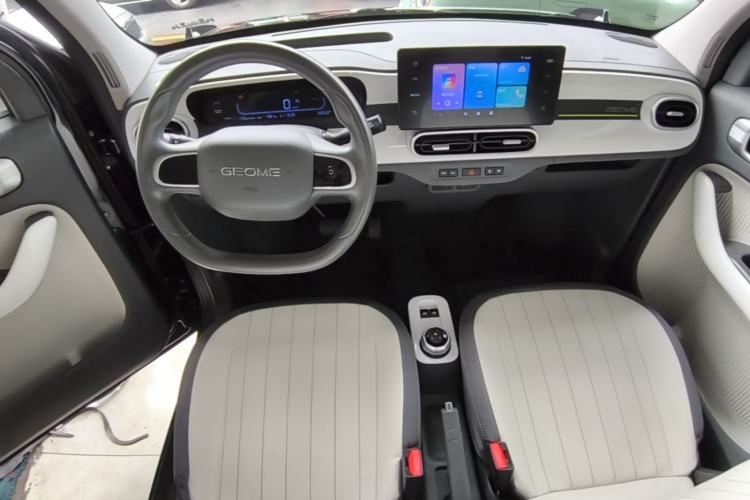 Used Geely Galaxy Panda 2025 210km Panda Kart Center Console