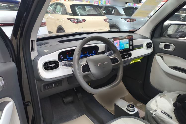 Used Geely Galaxy Panda 2025 210km Panda Kart Center Console