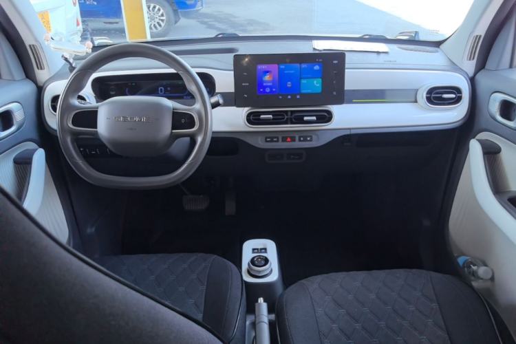 Used Geely Galaxy Panda 2025 210km Panda Kart Center Console