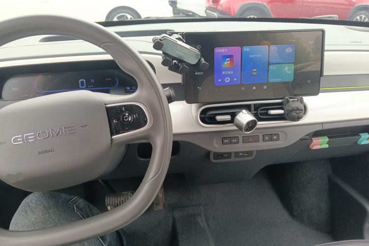 Used Geely Galaxy Panda 2025 210km Panda Kart Center Console