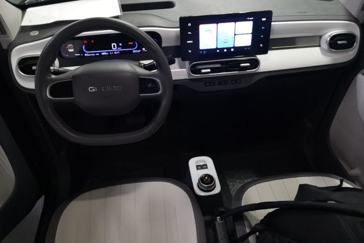 Used Geely Galaxy Panda 2025 210km Panda Kart Center Console