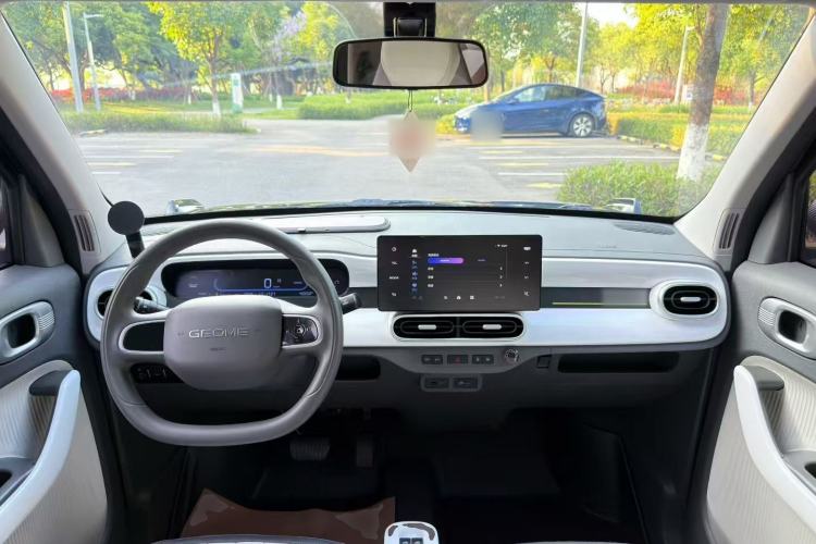 Used Geely Galaxy Panda 2025 210km Panda Kart Center Console