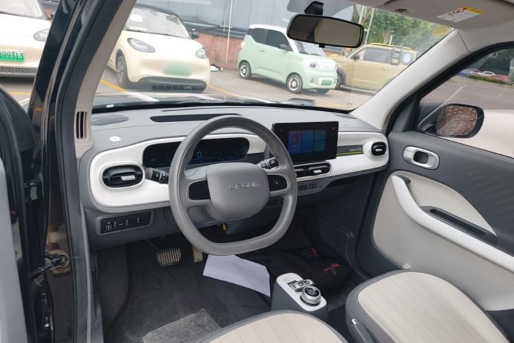 Used Geely Galaxy Panda 2025 210km Panda Kart Center Console