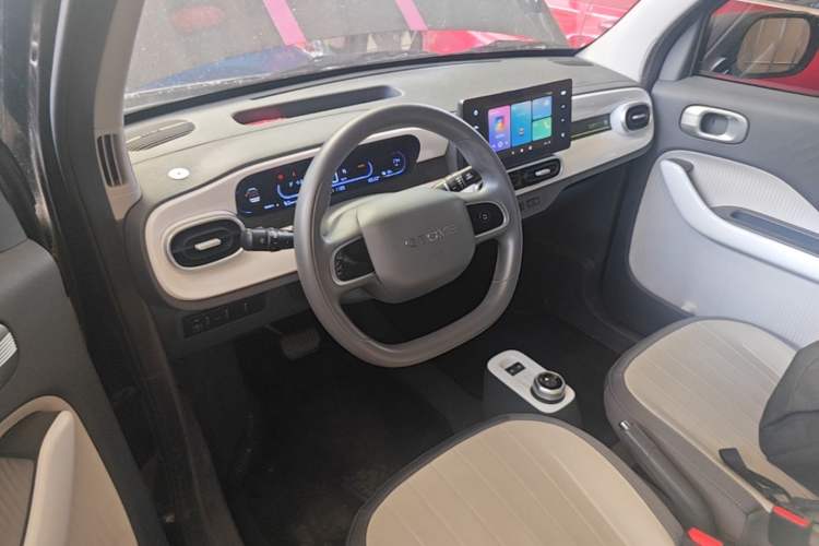 Used Geely Galaxy Panda 2025 210km Panda Kart Center Console