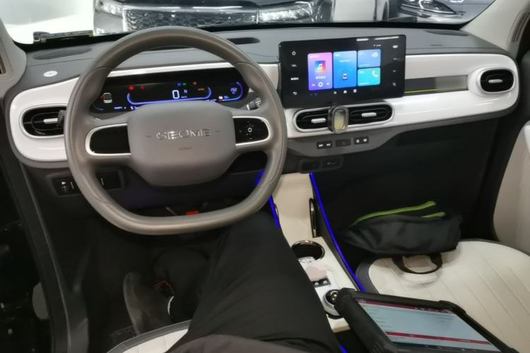 Used Geely Galaxy Panda 2025 210km Panda Kart Center Console