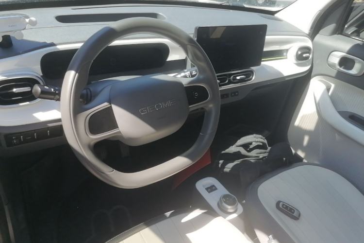 Used Geely Galaxy Panda 2025 210km Panda Kart Center Console