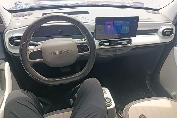 Used Geely Galaxy Panda 2025 210km Panda Kart Center Console