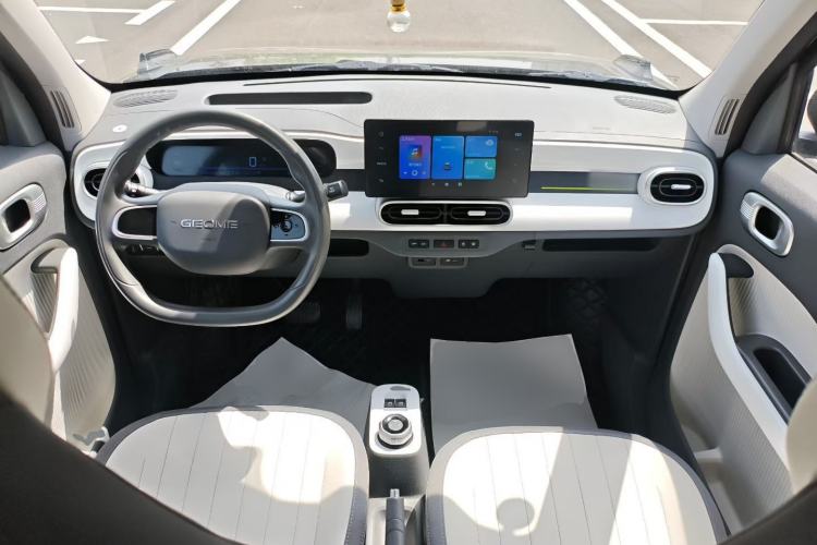 Used Geely Galaxy Panda 2025 210km Panda Kart Center Console