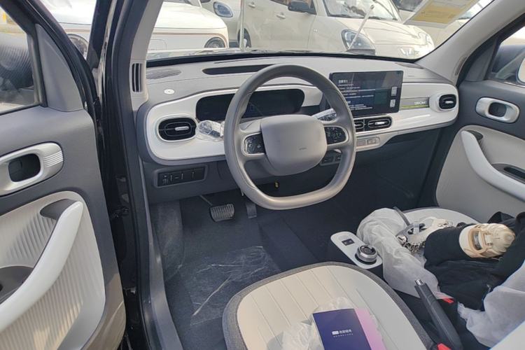 Used Geely Galaxy Panda 2025 210km Panda Kart Center Console